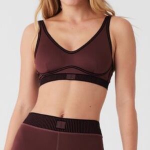 XS  Airlift Line Up Bra, Cherry Cola Disc Color